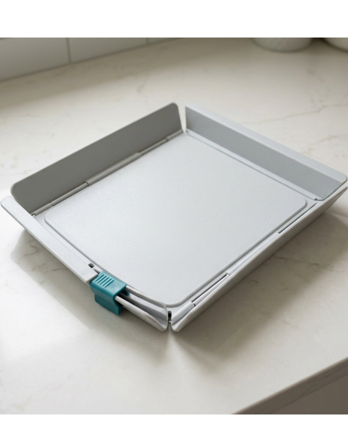 Nvst Fold-Guided Polypropylene Cutting Board 38 x 28 cm Gray Teal - Lifestyle view