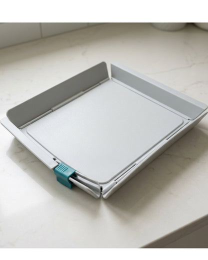 Nvst Fold-Guided Polypropylene Cutting Board 38 x 28 cm Gray Teal - Lifestyle view